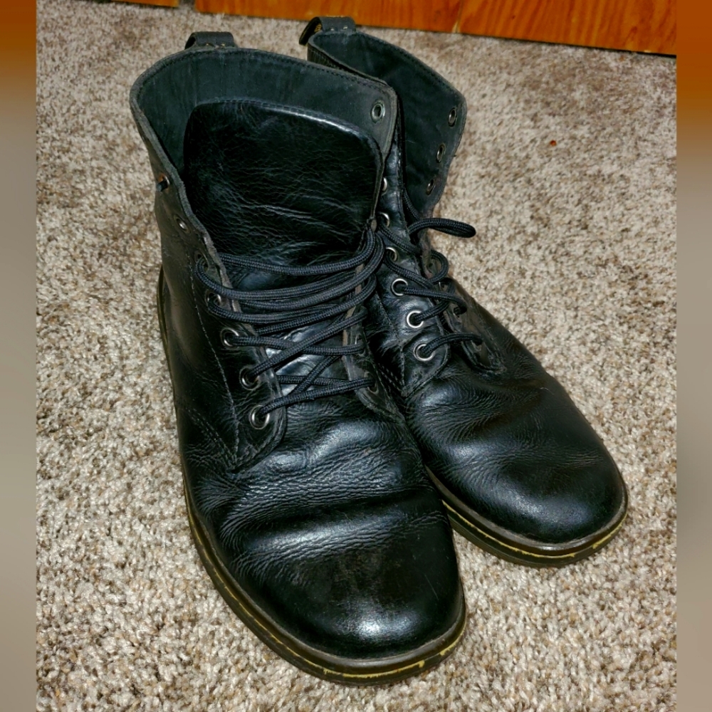 Dr Martens Boots